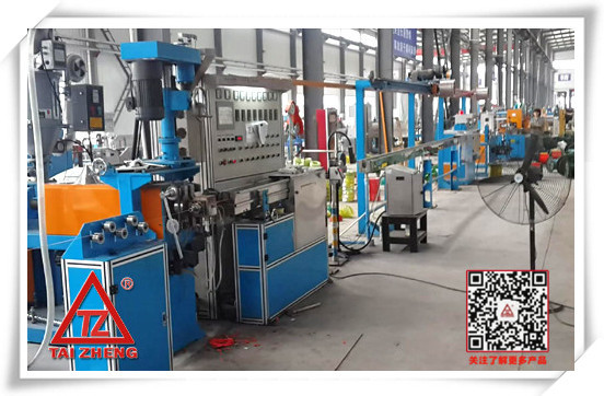 廠家直銷 型號(hào)70+35帶自動(dòng)搖盤押出機(jī)