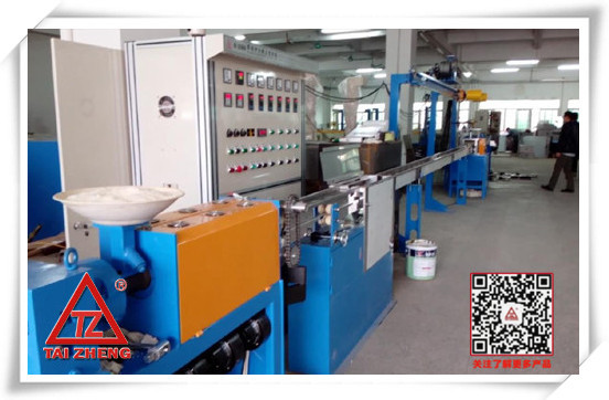 現(xiàn)貨供應(yīng)3D打印機(jī)膠條生產(chǎn)線